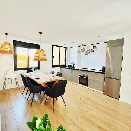 Marconi - Totally Renovated C Apartment