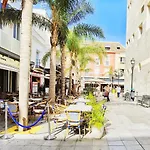 Marconi - Totally Renovated C Apartman *